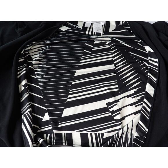 Nikki Poulous 1X Cropped Cardigan Reversible Black Abstract Shawl Cover Up - Picture 9 of 9